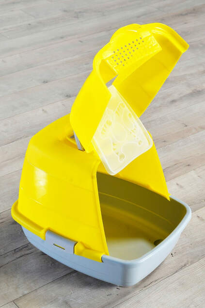 Indoor Cat Toilet Cat Shaped Yellow