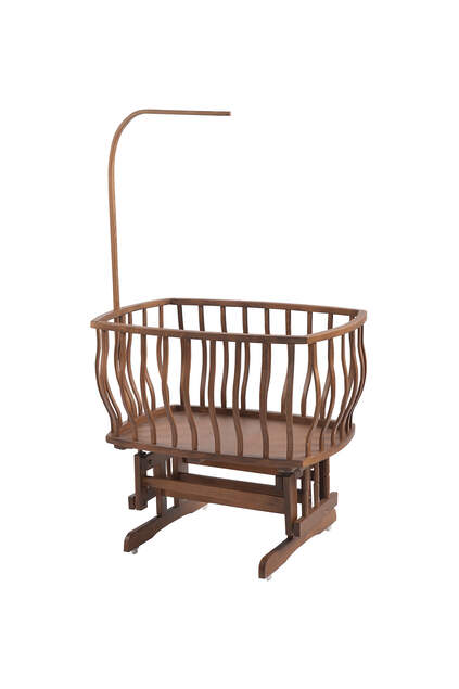 Walnut Basket Crib Pink