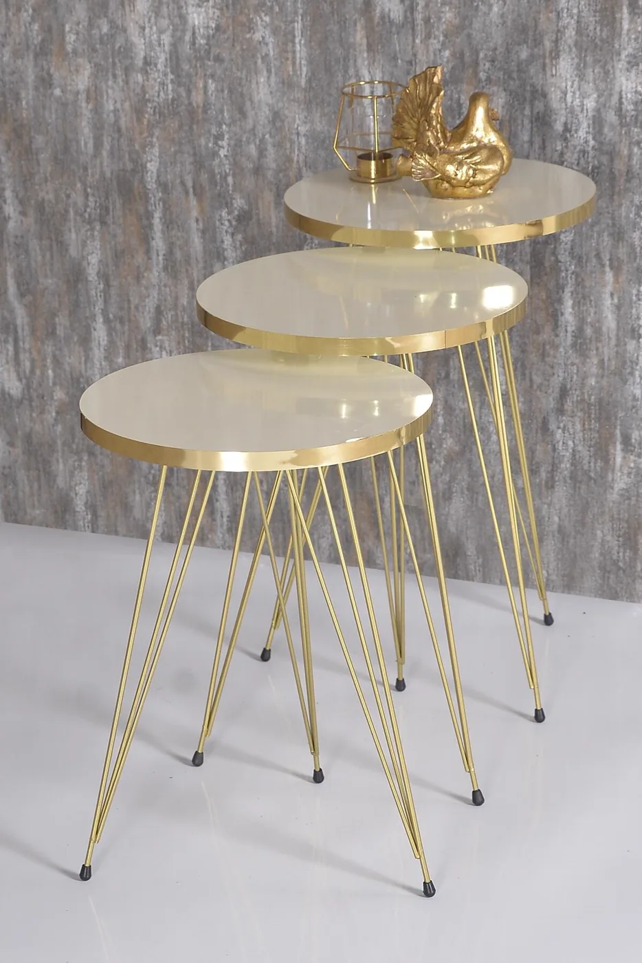 Round 4-Piece Table Set Gold Wire Legs - Cream