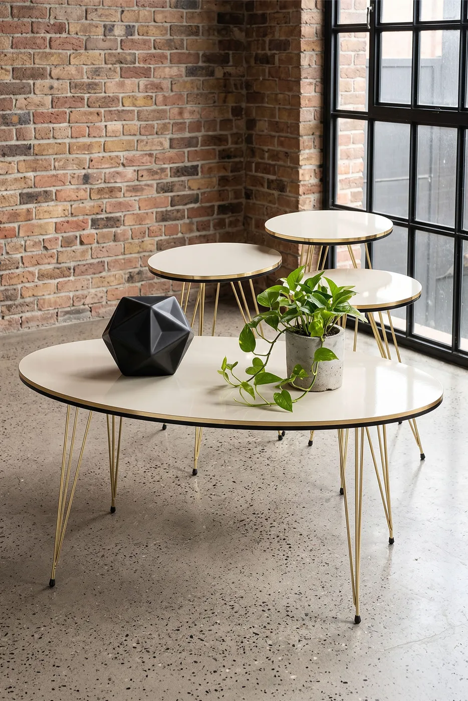 Round 4-Piece Table Set Gold Wire Legs - Cream 1