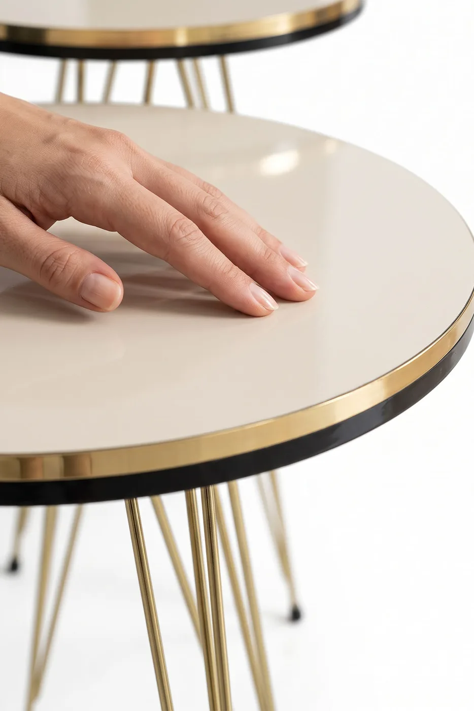 Round 4-Piece Table Set Gold Wire Legs - Cream 1