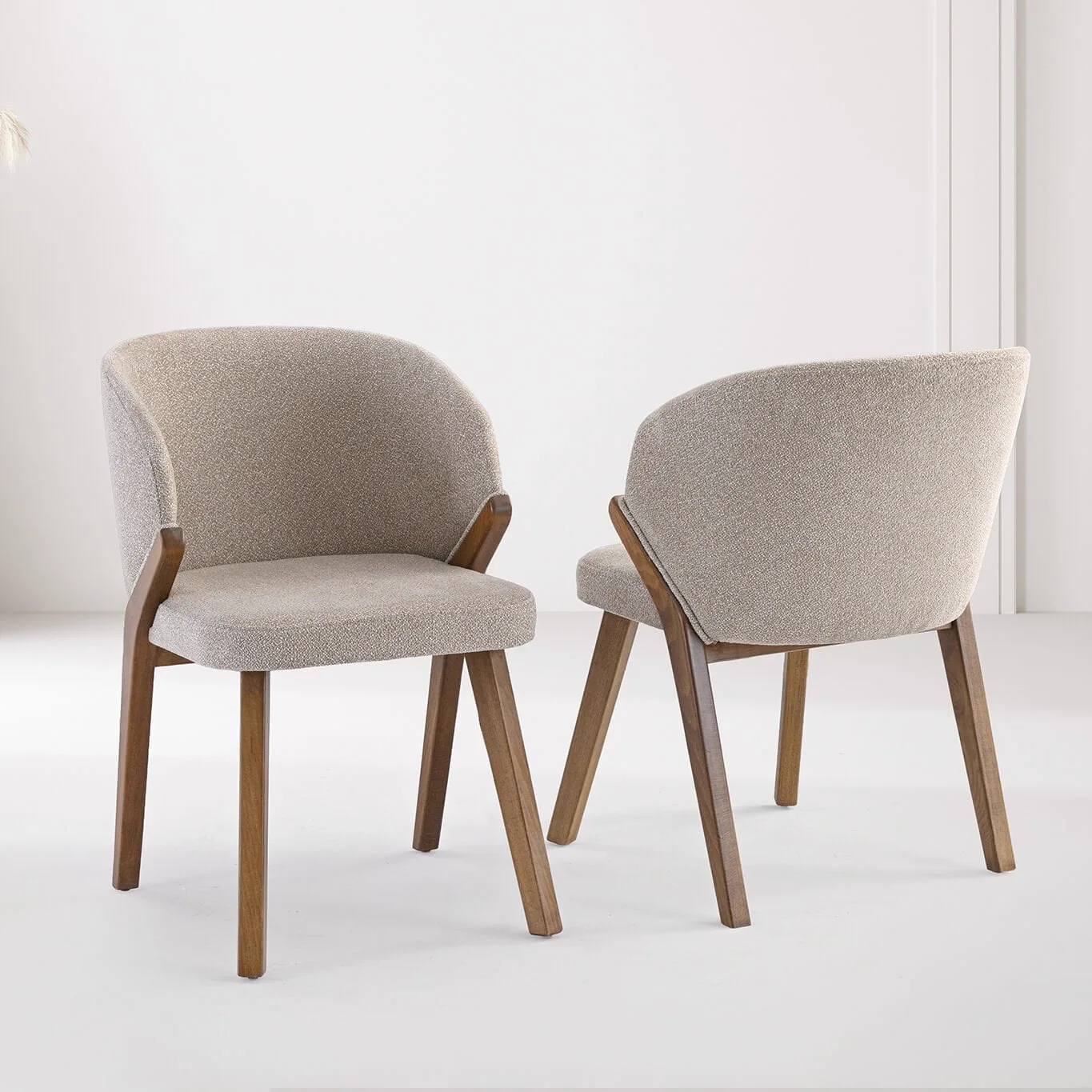 Ayaz Chair HDR1373