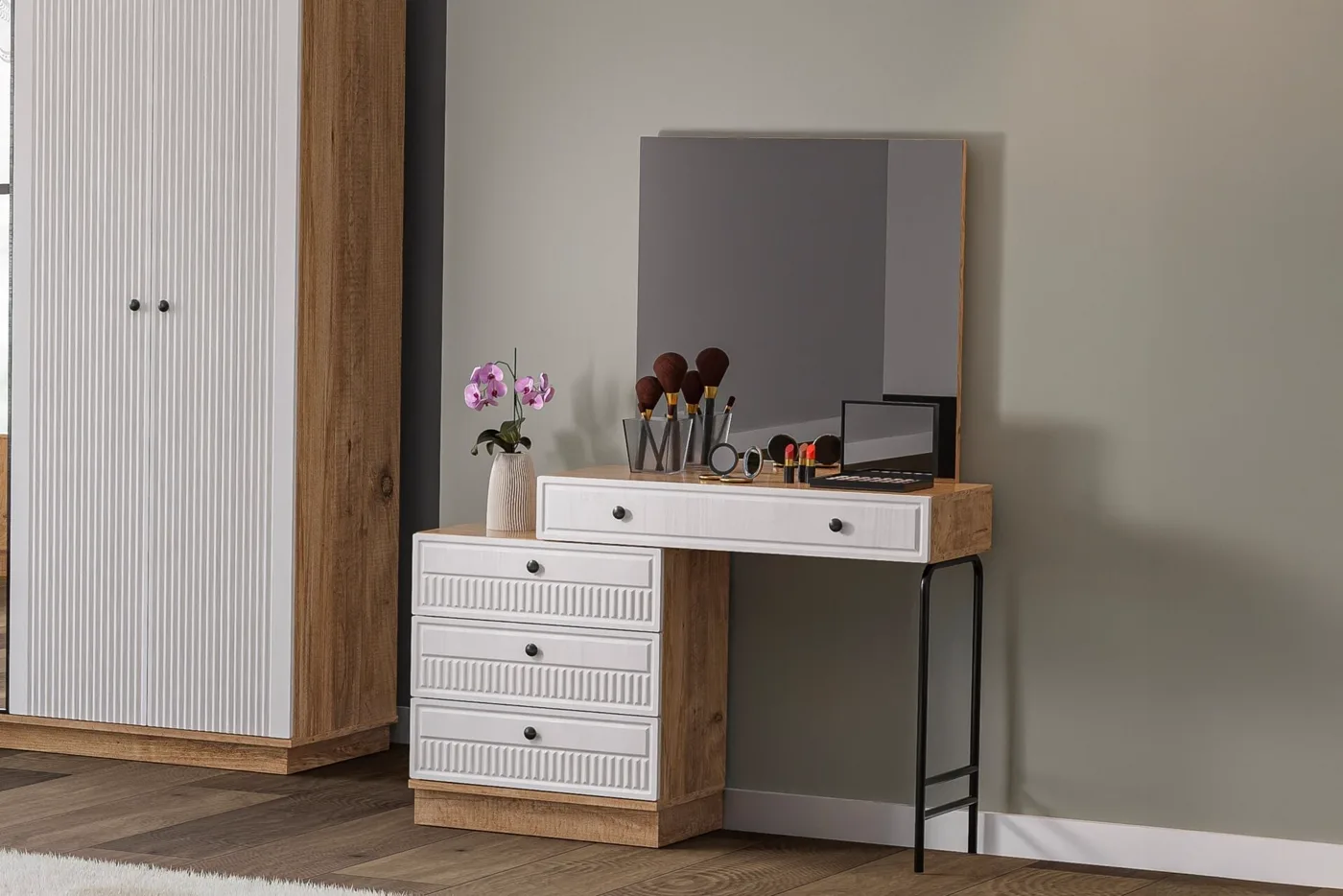 Defne Bedroom Set 100% MDF - Atlantic Pine / White TN0156
