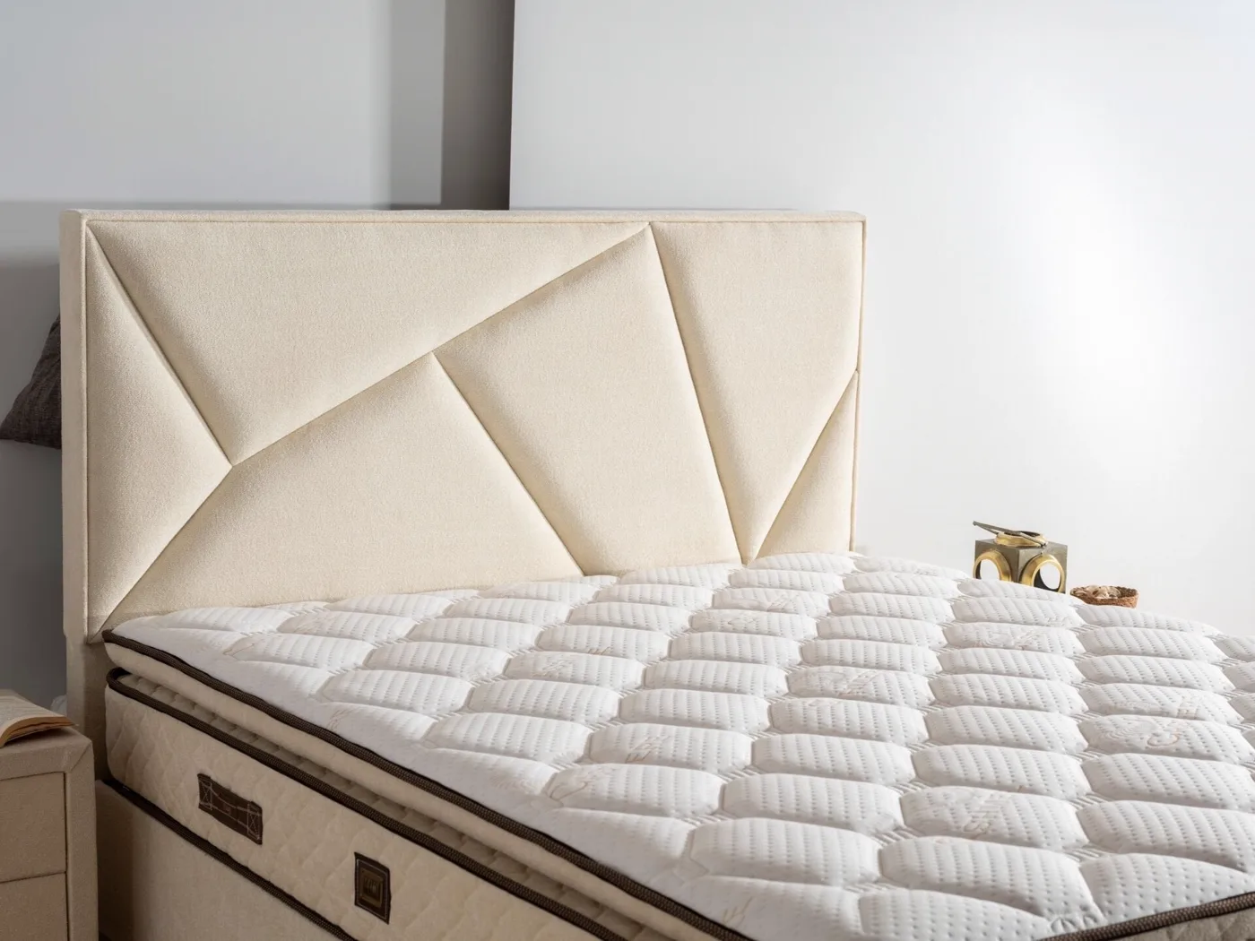 Mia 140x190 tweepersoons matras, boxspring & hoofdbord set MBL1023