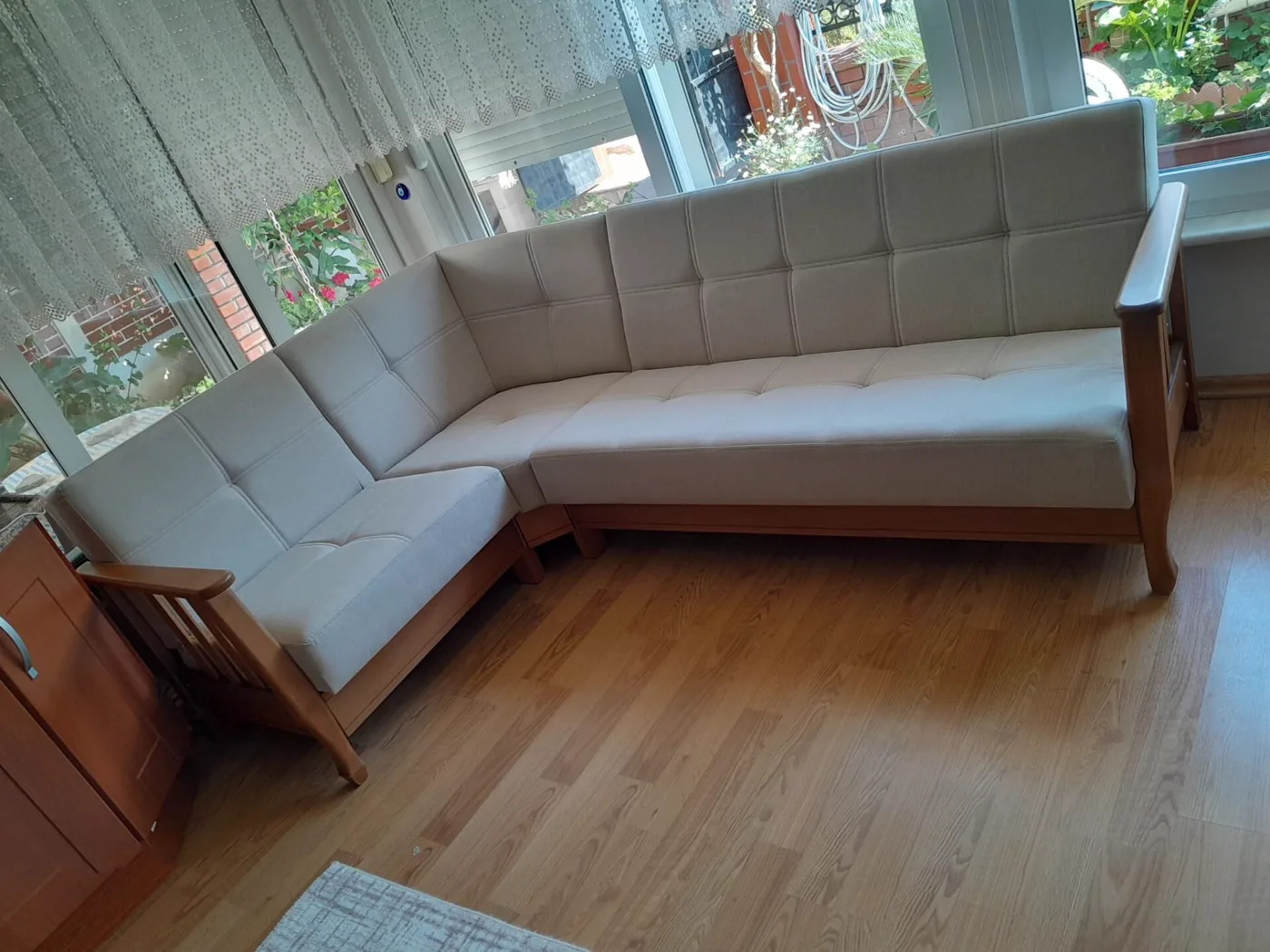 Karya Scandinavian Kitchen Corner Sofa MDN130