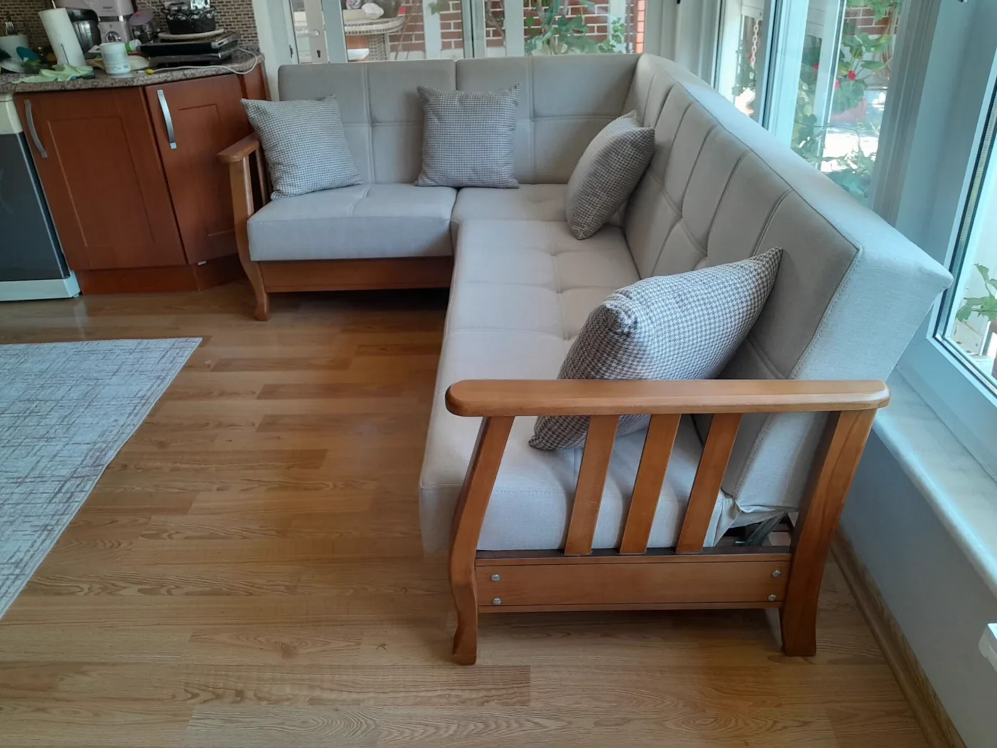 Karya Scandinavian Kitchen Corner Sofa MDN130