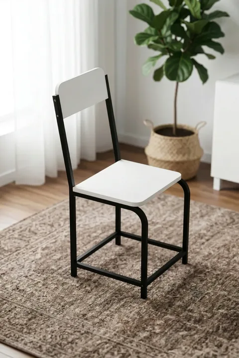 Minor Modern Metal-Legged Kitchen Chair White